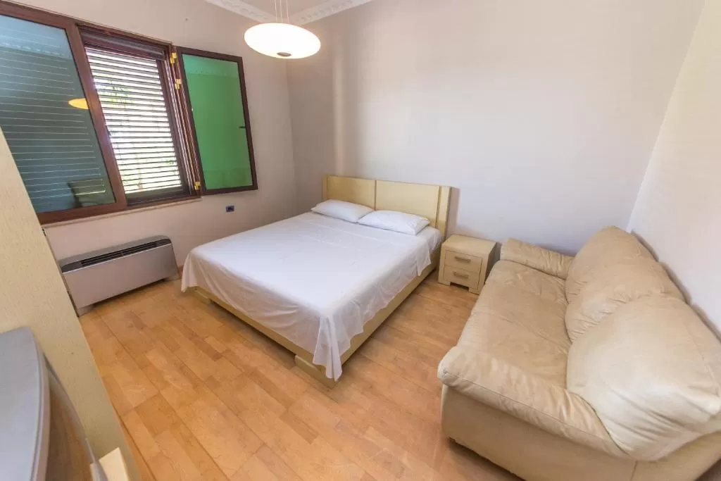 Kolaveri Resort - villa Rezidenca 2 bedroom -8.jpg